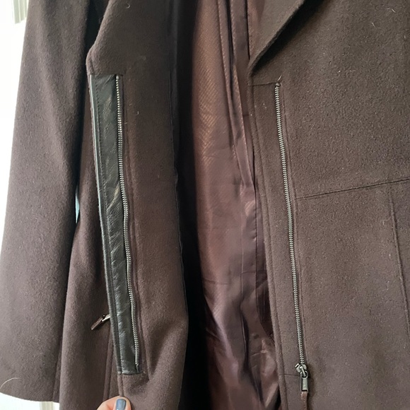 Tumi Wool coat with leather trim (sz 8) - Picture 5 of 6